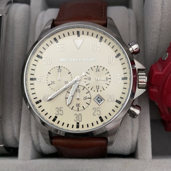 10 watches and watch case. - Picture 3 of 11